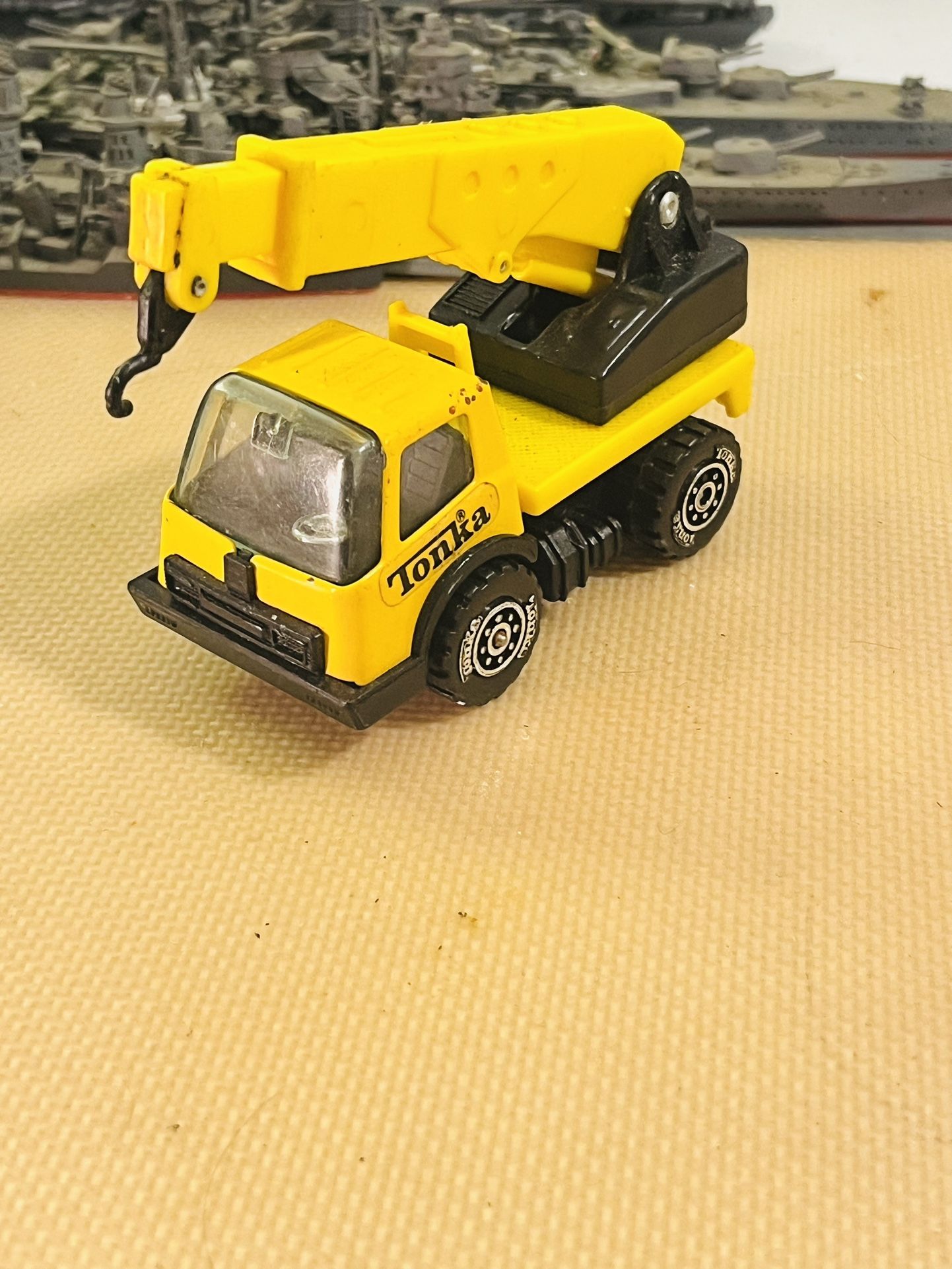 Vintage Mini 80s Steel Plastic Tonka Boom Truck Crane Yellow Hong Kong 