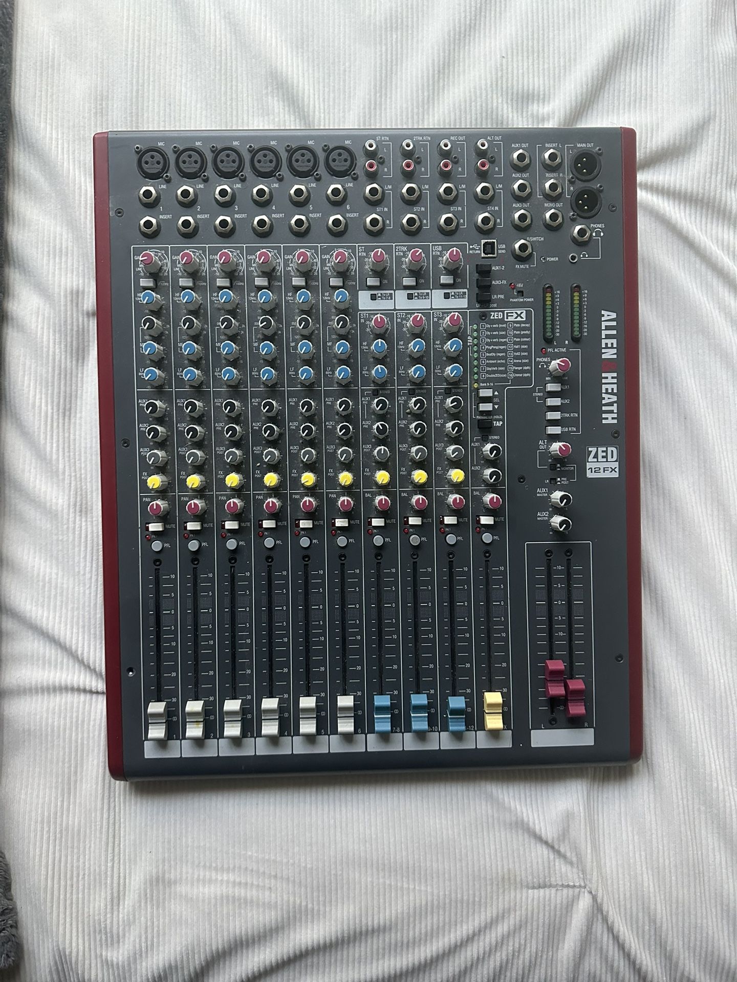 Allen & Heath ZED-12FX Mixer/Interface