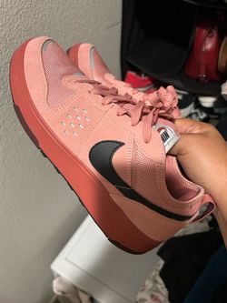 Nike Low-Top Sneakers Pink Suede