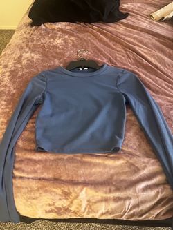 Long sleeve blue crop top size small