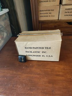 Gorgeous Black And Gold Accent Tile