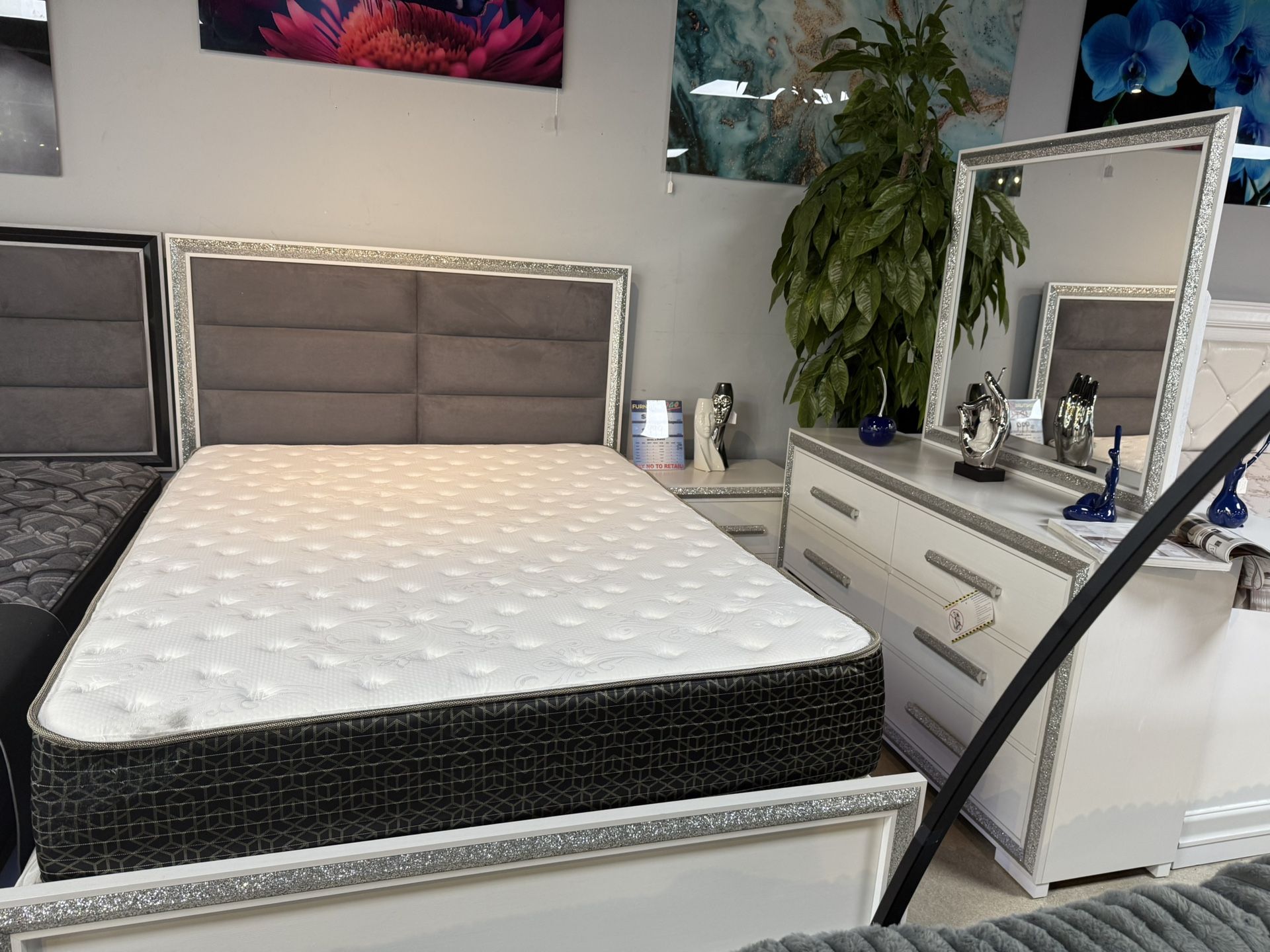 5 Pc Bedroom Set On Crazy Blowout Sale Only $699