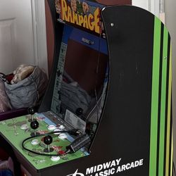 One Up Mini  Arcade  4 Games  Arcade Cabinet / Rampage / Gauntlet / Joust / Defender 