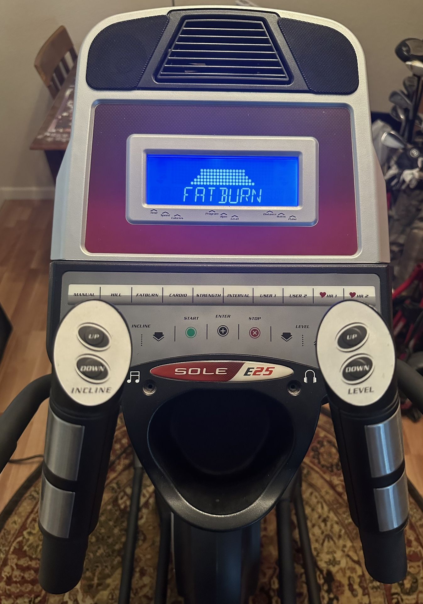 Sole elliptical E25