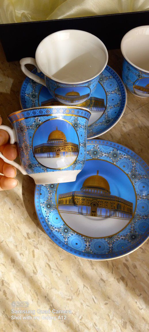Vintage1980 Jerusalem Tea Or Coffee Set Missing A Cup And 2 Plates As Is $20 Please Check Out All Pictures Pick Up At Country Club And Grant 