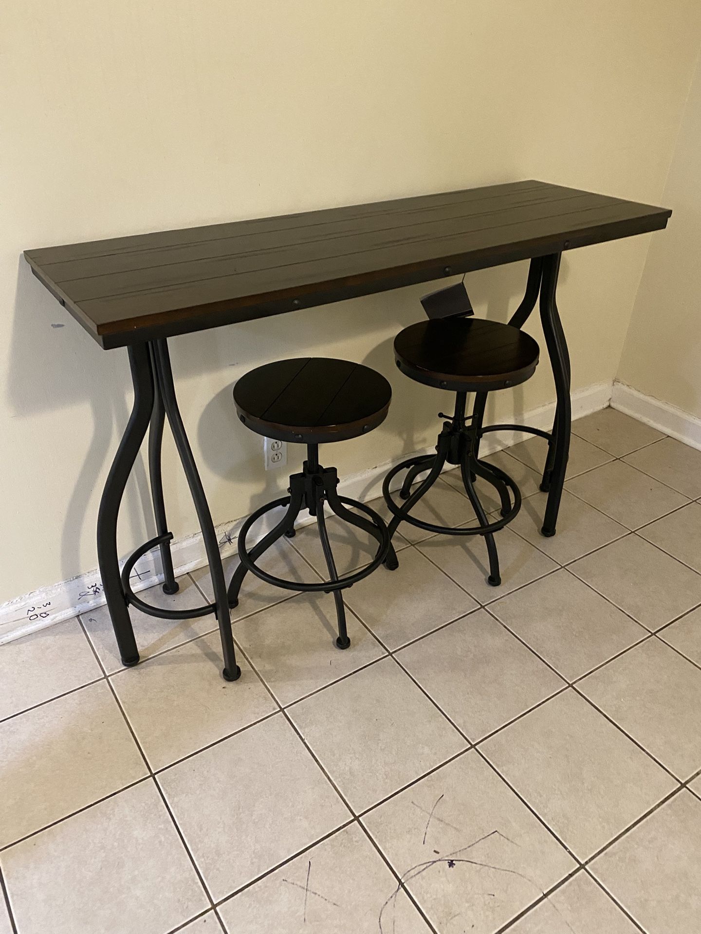 Pub table With Bar Stools