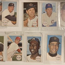 1964 Topps Baseball Cards Giants - Hank Aaron 