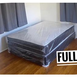 Full Size Mattress and Box Spring // Delivery Available 🚛