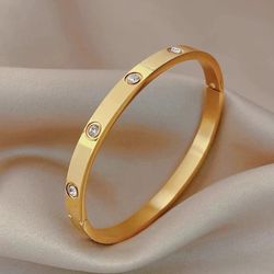 Gold-plated Stainless Steel Bangle(new)