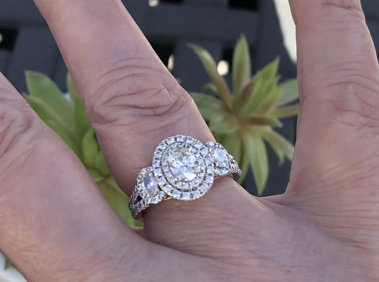 Designer Vera Wang Oval Diamond Wedding Engagement Ring