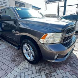 2018 RAM 1500 CREW CAB