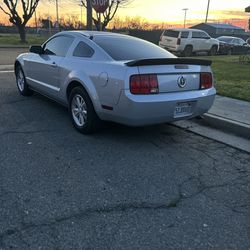 Mustang 2007 4.0 V6 Nice Car Never Had Any problems Tinted All Around With Visor Nice Car 173k On Dash All Original Looking Forward To Getting Rid Of