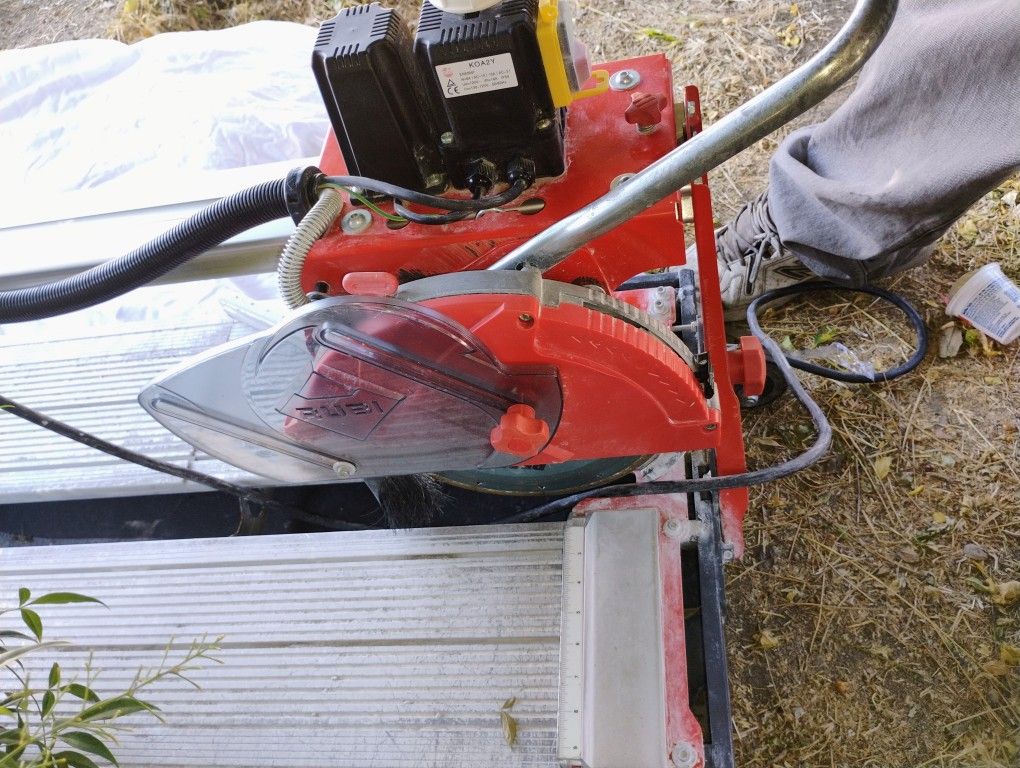 rubi Tile Cutter  dc(contact info removed)