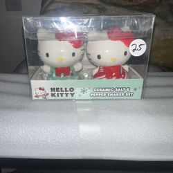 Hello Kitty Salt And Pepper Set