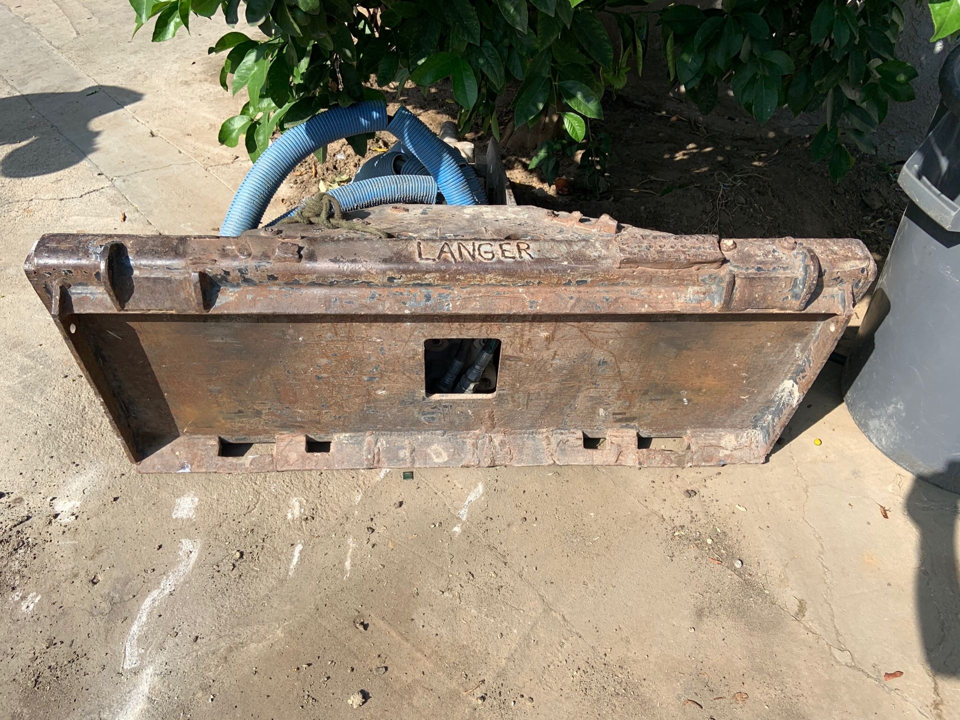 Skid Steer pneumatic jack hammer HH500 2