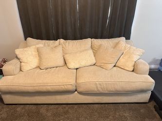 Ashley’s Couches Feather