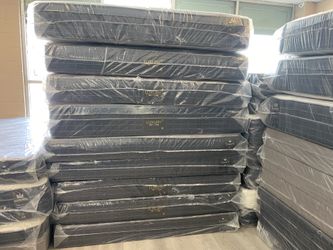 KING MATTRESS & BOXSPRING SET SALE