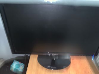 Samsung Flat Screen Monitor