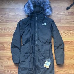 The North Face- women’s arctic parka
