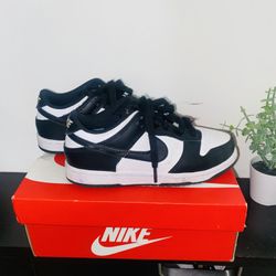 Nike Shoes Size. 13c