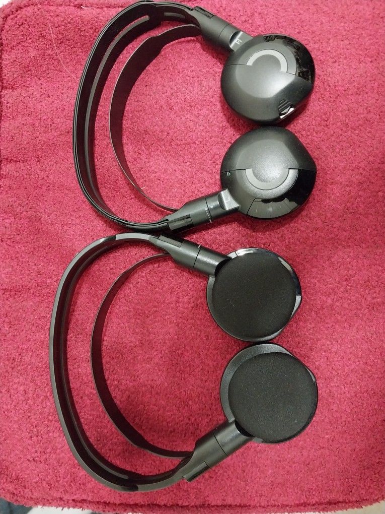 Headphones Acura MDX
