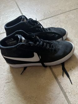 Tennis Shoes