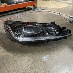 2025 Lincoln Aviator Right Headlight 