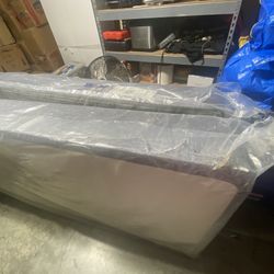 Box Springs For King Or Two Twins