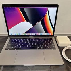 MacBook Pro 2016 13-inch with Touch Bar for Sale in New York, NY