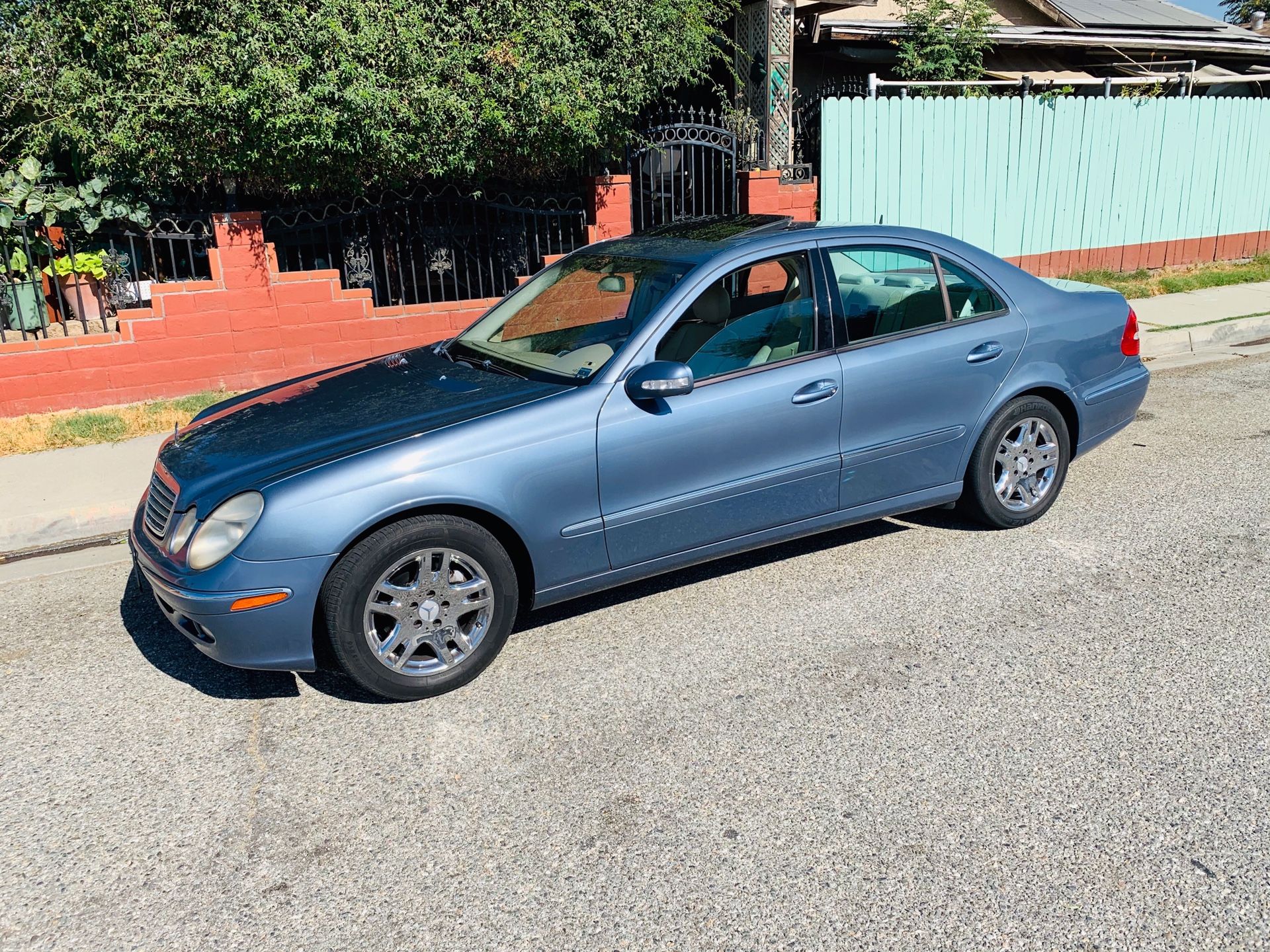 2003 Mercedes Benz e320