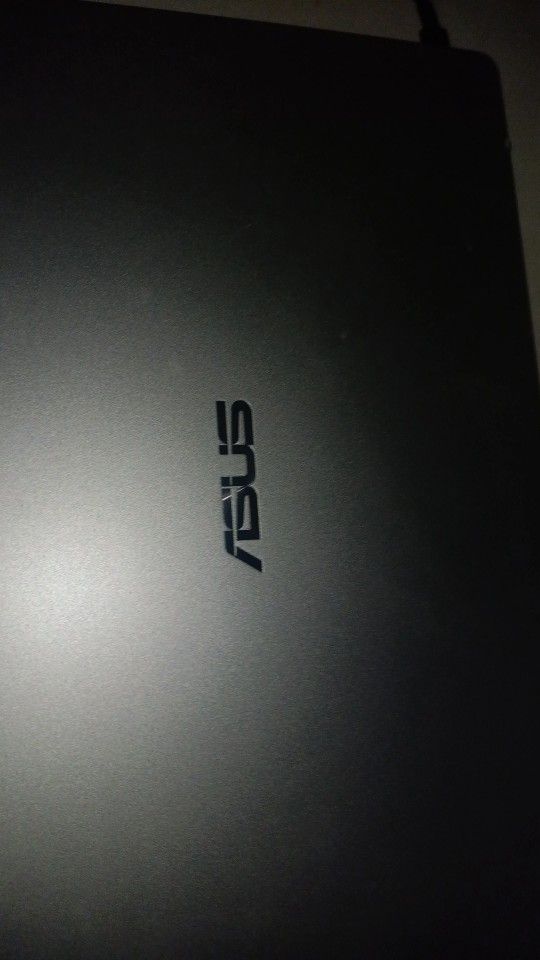 ASUS C523NA Chromebook