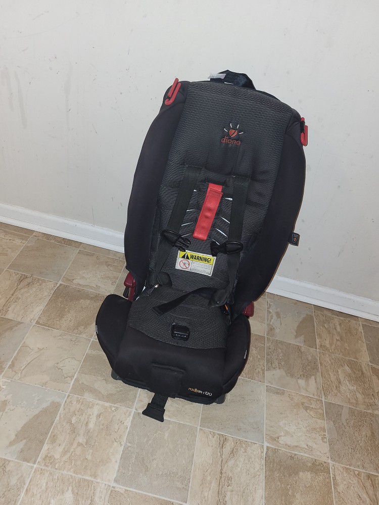 Carseat/booster 