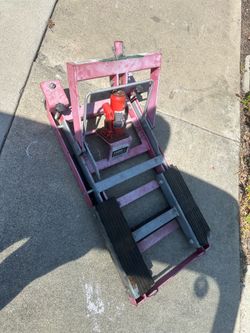 Crew line motorcycle lift