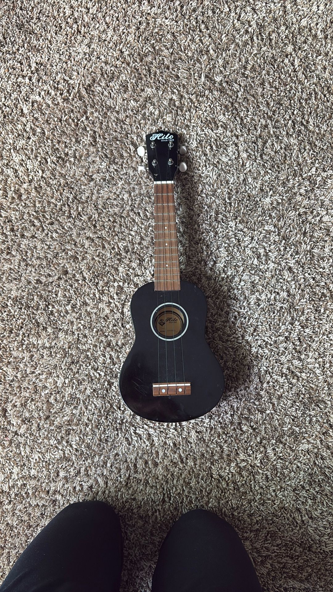 Baby guitar