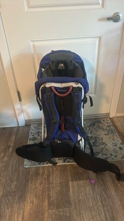 Baby hiking carrier