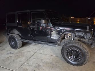 2011 jeep wrangler 4x4 lifted