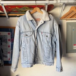 Levi’s Sherpa jacket 