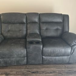 2 Seater Manual Recliner! 