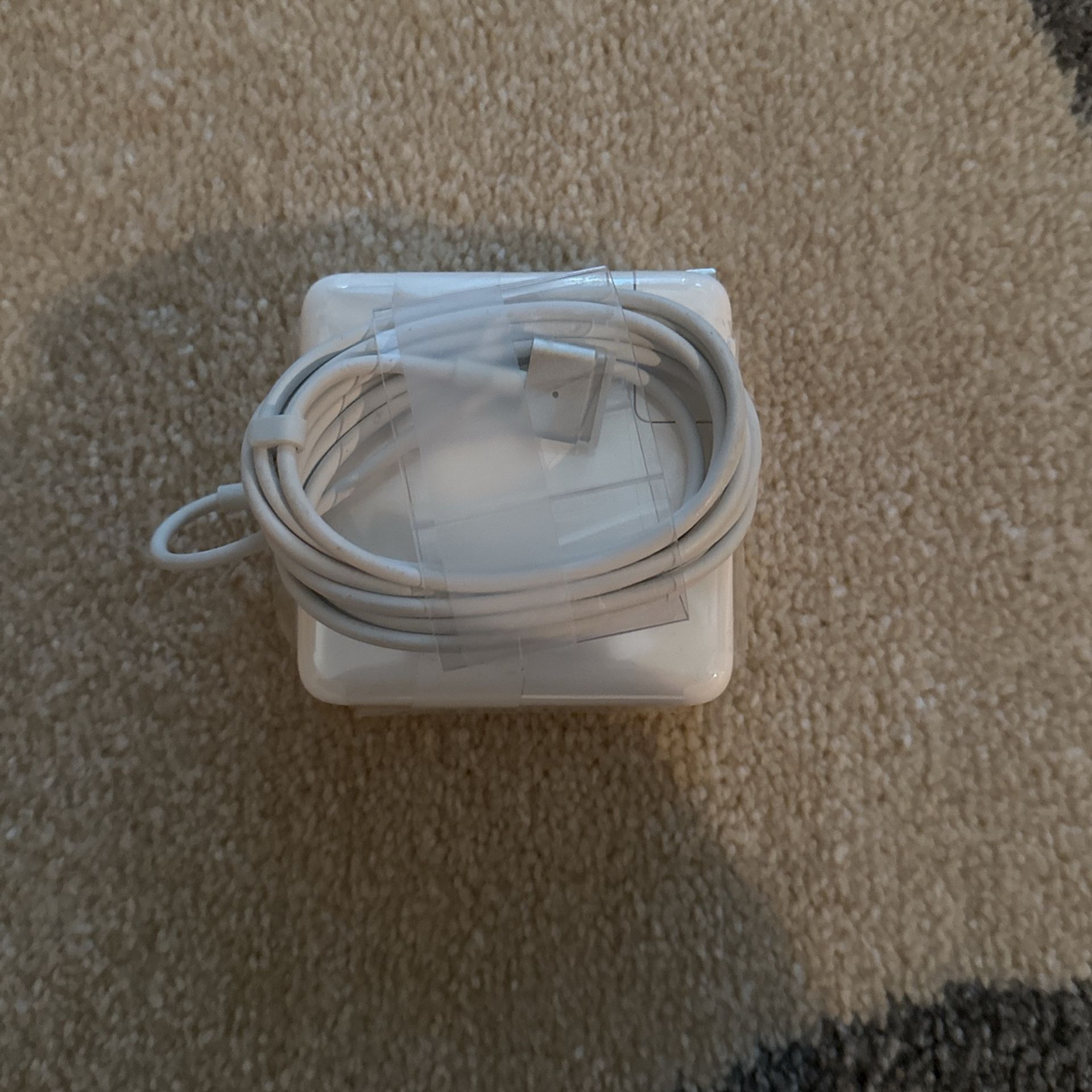 (10) Official Apple MagSafe 2 85W Power Adapter (Like New