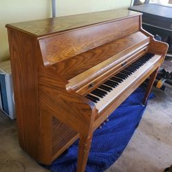 Stand Up Piano