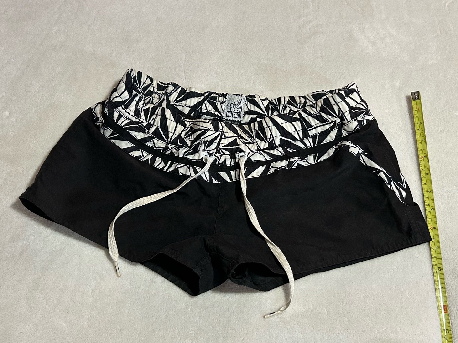 Women’s small Volcom shorts swim beach skate black white beach cover pacsun pool