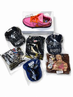 Sb powerpuff girl dunks ,supreme misfits hat,supreme tees