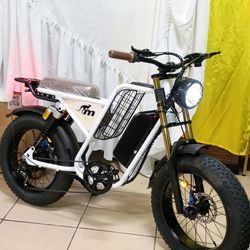 MONORIM N.9 E BIKE MOTOR 1200W SPEED 34MPH- RANGE +40MILES
Monorim N9 E-Bike

Motor Power: ⚡ 1000W Bafang motor (Peak: 1200W)
Battery: 🔋 48V 20Ah Sam