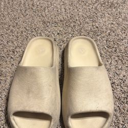 Yeezy Slides