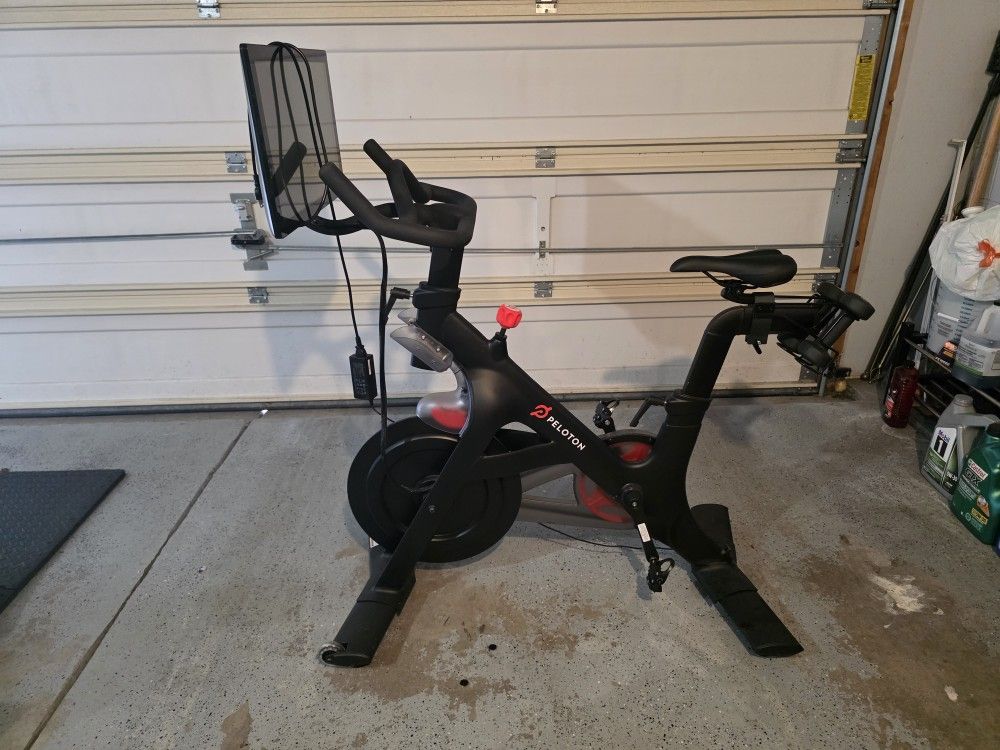 Peloton Bike