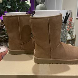 UGG BOOTS NEW