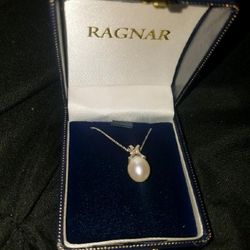 Pearl Pendant