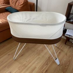 SNOO Smart Sleeper Bassinet