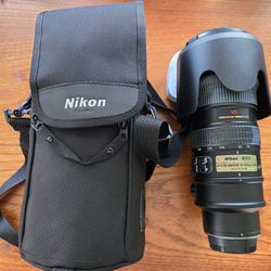 Nikon AF-S NIKKOR 70-200mm f2.8 G ED VR Lens with Hood and Case