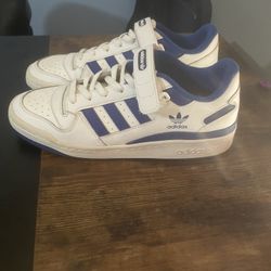 Adidas Low Top 